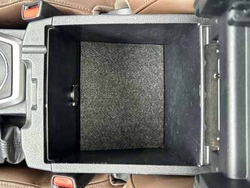 Used 2017 Toyota Tacoma Limited w/ Tow Package image 31