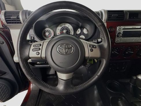 Used 2011 Toyota FJ Cruiser 4WD w/ Upgrade Pkg image 11