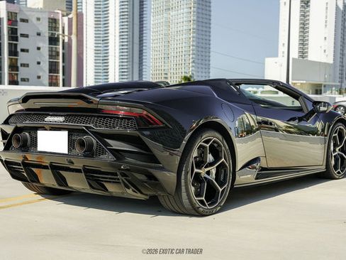 Used 2020 Lamborghini Huracan EVO AWD/4WD image 6