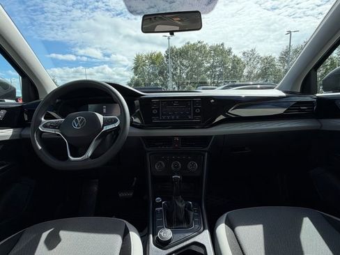 Certified 2022 Volkswagen Taos S image 27