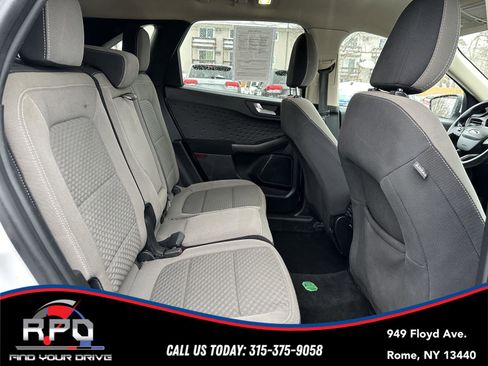 Used 2020 Ford Escape SE image 23