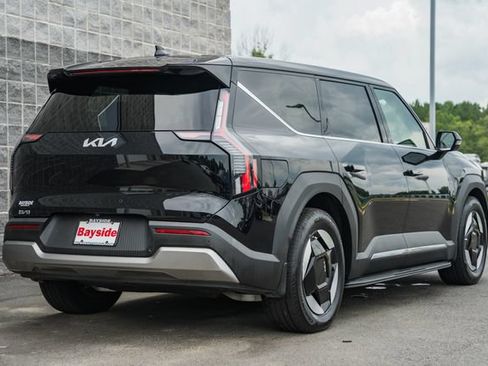 Used 2026 Kia EV9 Light RWD image 5