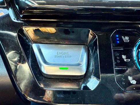 Used 2022 GMC Sierra 1500 AT4X image 60