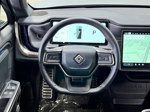 Used 2024 Rivian R1S Adventure AWD/4WD image 25