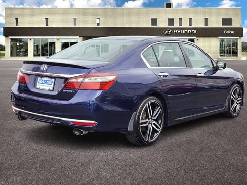 Used 2016 Honda Accord Sport image 3