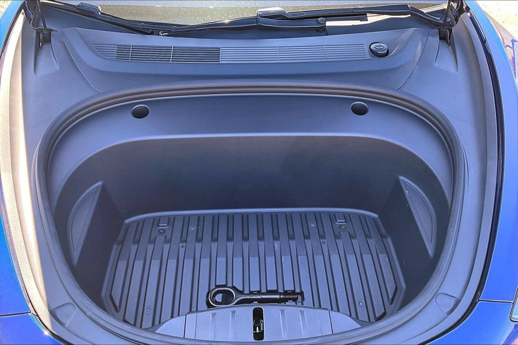 Used 2021 Tesla Model 3 Standard Range Plus RWD image 30