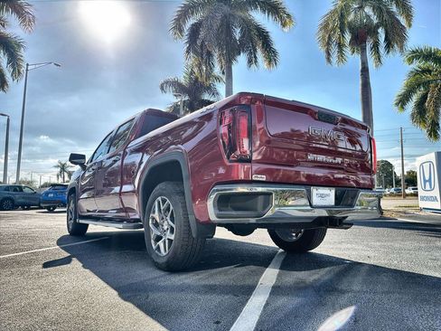 Used 2023 GMC Sierra 1500 SLT w/ SLT Premium Plus Package AWD/4WD image 19