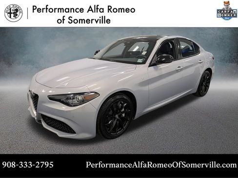 Used 2023 Alfa Romeo Giulia Ti AWD/4WD image 1