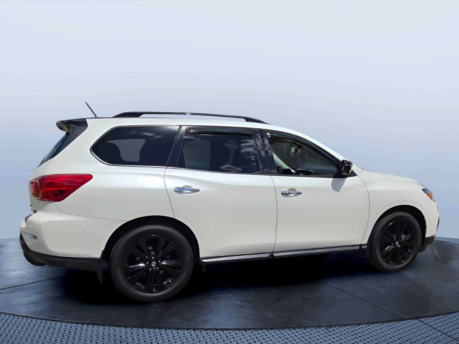 Used 2018 Nissan Pathfinder SL w/ Midnight Edition Package AWD/4WD image 1