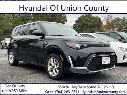 Used 2023 Kia Soul LX w/ LX Technology Package