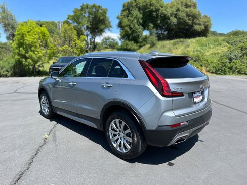 Used 2023 Cadillac XT4 Premium Luxury image 7