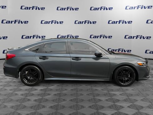 Used 2023 Honda Civic Touring image 7