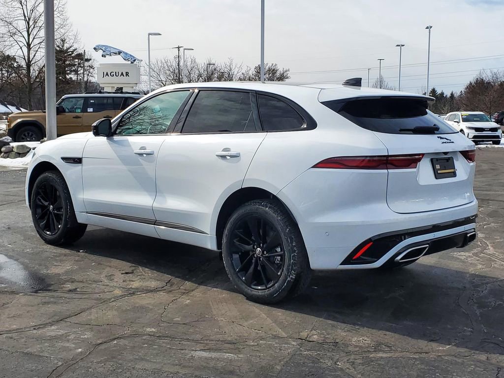 New 2025 Jaguar F-PACE R-Dynamic S AWD/4WD image 4