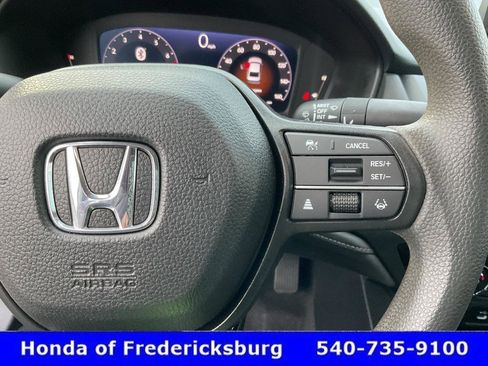 Certified 2025 Honda Accord LX image 29