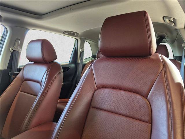 Used 2025 Honda CR-V EX-L image 15