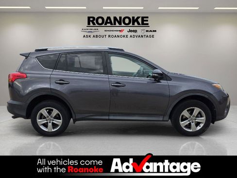 Used 2014 Toyota RAV4 XLE image 9