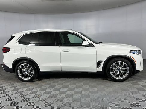 Used 2026 BMW X5 xDrive50e w/ Premium Package AWD/4WD image 26