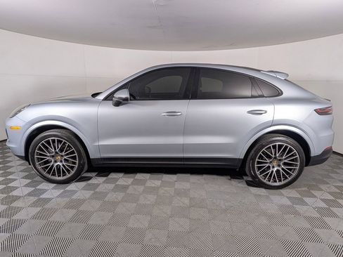 Certified 2022 Porsche Cayenne Coupe AWD/4WD image 2