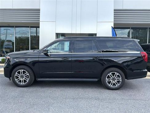 Certified 2025 Ford Expedition Max Active AWD/4WD image 5
