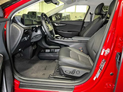 Used 2024 Kia EV6 Light RWD image 21