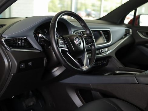 Used 2022 Buick Enclave Essence w/ Sport Touring Edition image 9