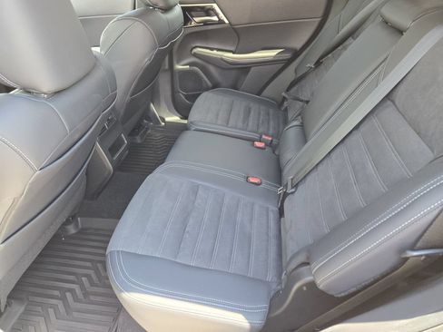 Used 2024 Mitsubishi Outlander SE AWD/4WD image 21