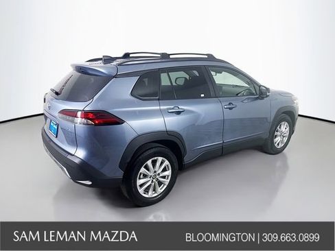 Used 2026 Toyota Corolla Cross LE image 7