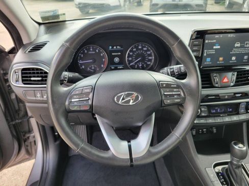 Used 2020 Hyundai Elantra GT w/ Style Package 02 image 15