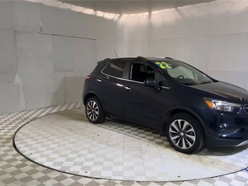 Used 2022 Buick Encore Preferred w/ Safety Package image 2