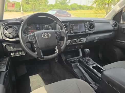 Used 2022 Toyota Tacoma SR w/ SR Convenience Package RWD image 13