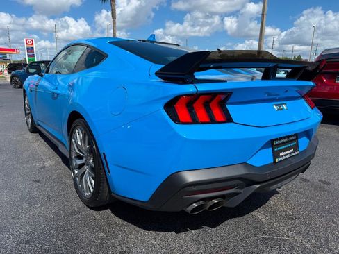 Used 2024 Ford Mustang GT Premium RWD image 7
