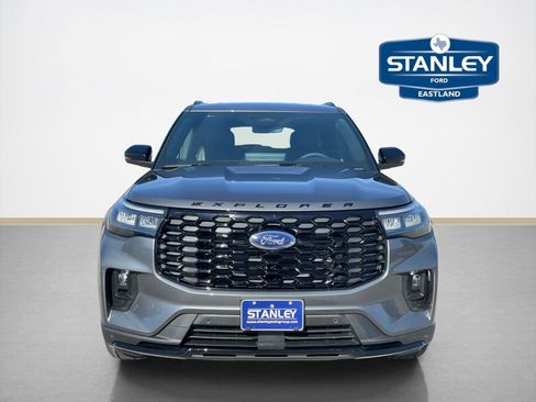 New 2026 Ford Explorer ST-Line w/ ST-Line Street Pack RWD image 2