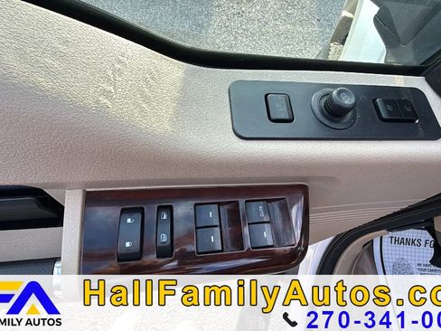 Used 2010 Ford F450 Lariat image 15
