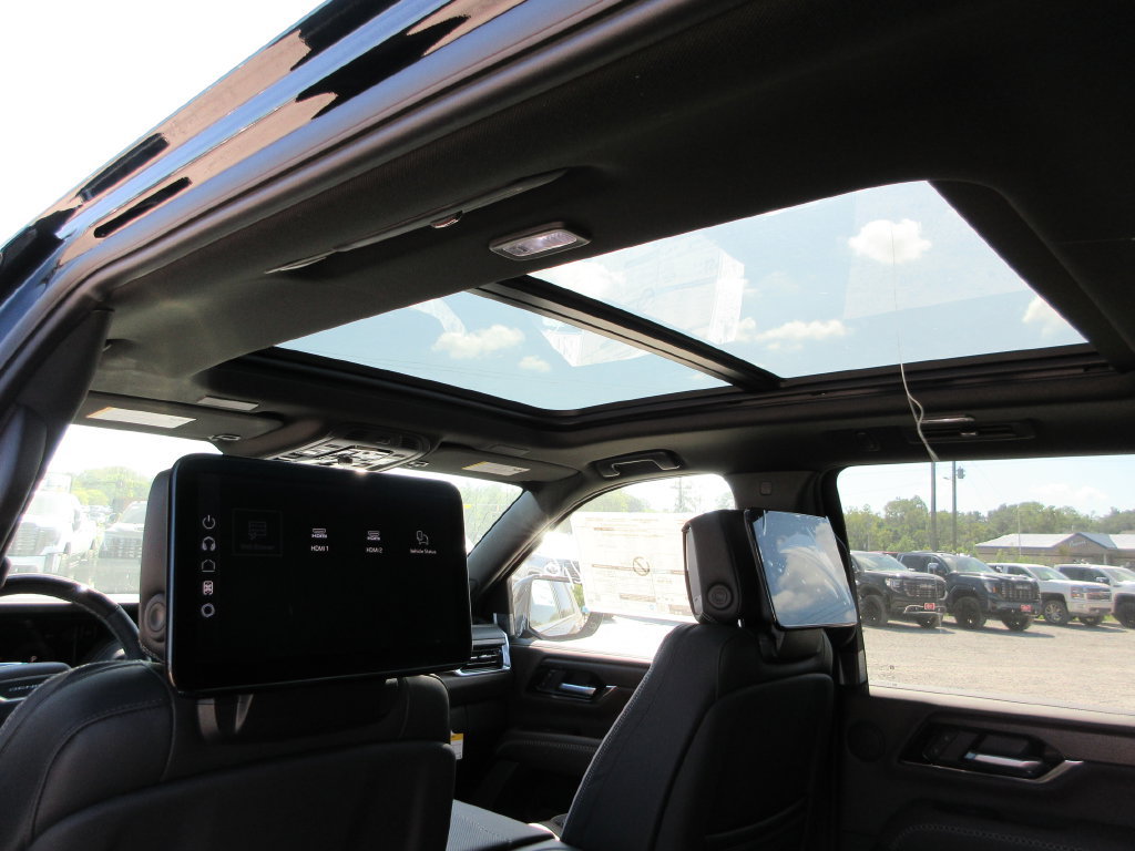 New 2026 GMC Yukon XL Denali Ultimate AWD/4WD image 12