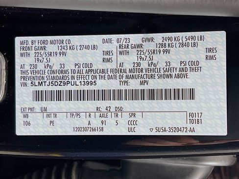 Used 2023 Lincoln Corsair Grand Touring AWD/4WD image 32