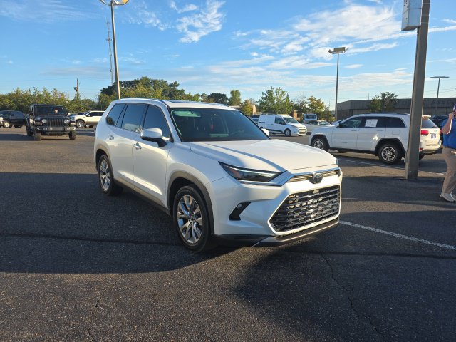 Used 2025 Toyota Grand Highlander AWD Hybrid image 1