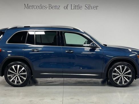 Used 2022 Mercedes-Benz GLB 250 4MATIC image 7