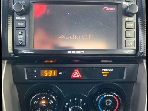 Used 2014 Scion FR-S image 19