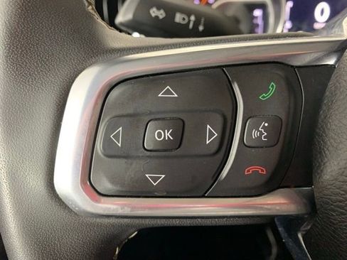 Used 2023 Jeep Wrangler Sahara image 18