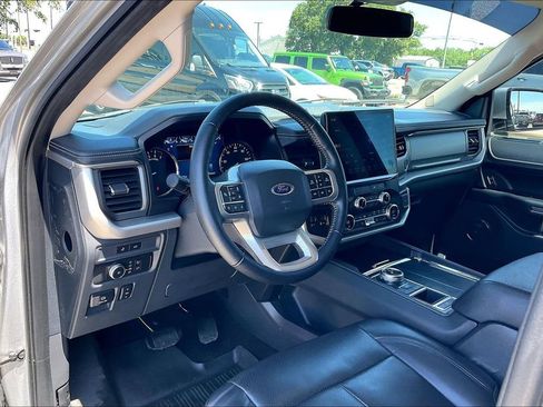 Certified 2022 Ford Expedition XLT RWD image 14