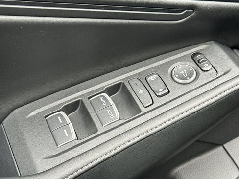 Used 2024 Honda Accord Sport image 14