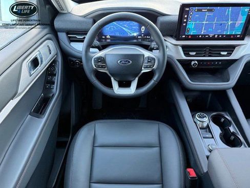 New 2026 Ford Explorer Active w/ Active Comfort Package image 25