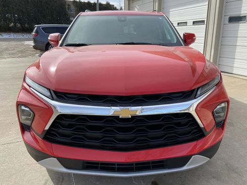 Used 2024 Chevrolet Blazer LT image 3