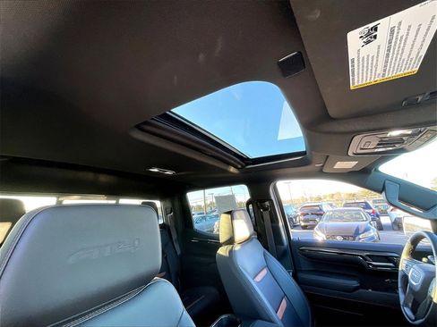 Used 2023 GMC Sierra 1500 AT4 w/ AT4 Premium Package image 21