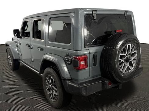 Used 2024 Jeep Wrangler Sahara w/ Technology Group image 6