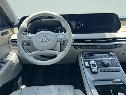 Used 2024 Hyundai Palisade Limited AWD/4WD image 20