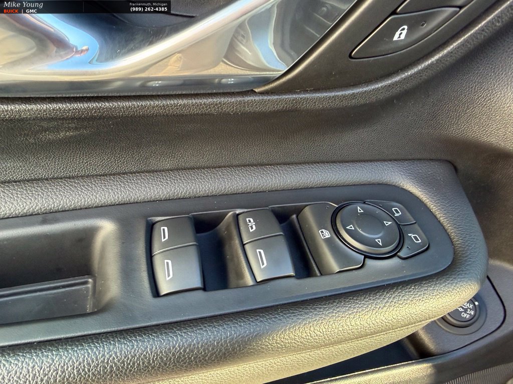Used 2024 GMC Terrain SLT w/ Infotainment Package II FWD image 19