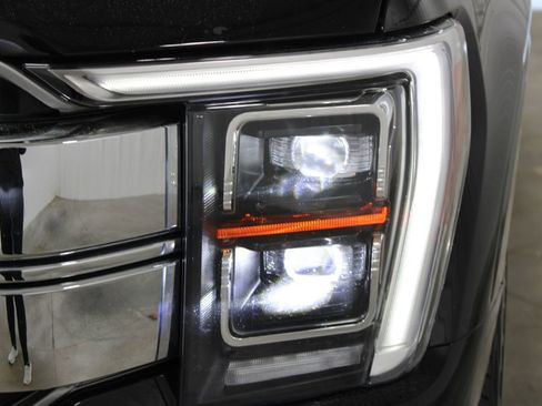 Used 2023 Ford F150 Lariat w/ Equipment Group 502A High AWD/4WD image 19