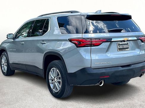 Used 2023 Chevrolet Traverse LT image 17