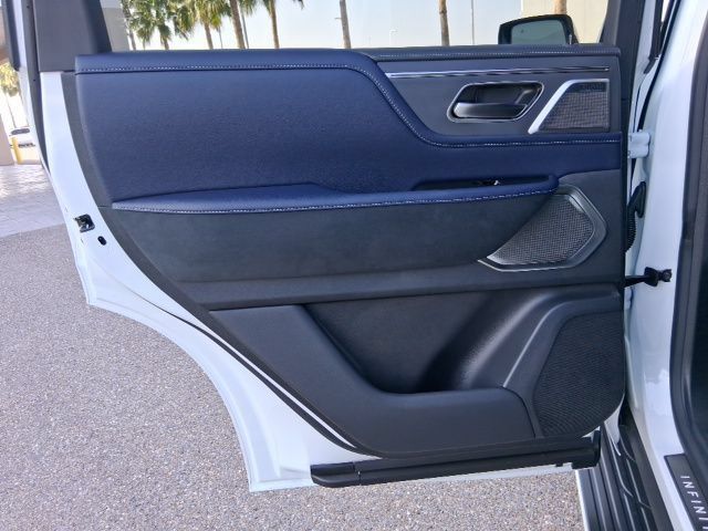New 2026 INFINITI QX80 4WD image 25